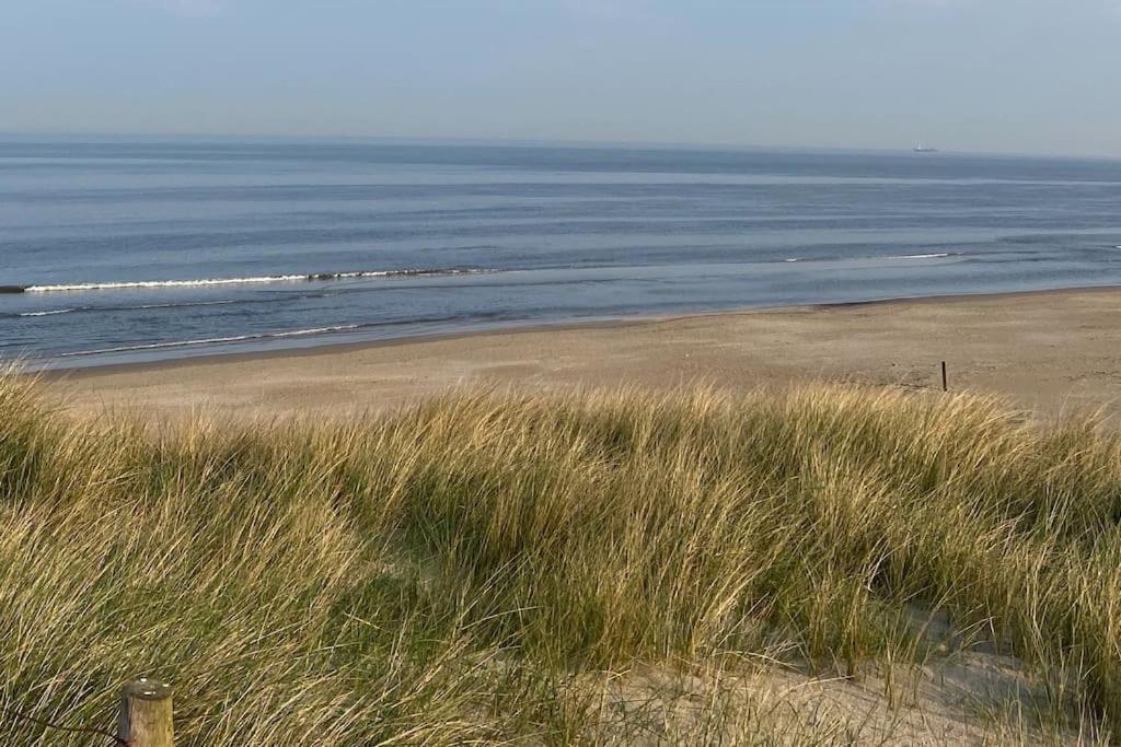 Strandhuisje Daan Dicht Bij Zee En Strand Callantsoog Eksteriør billede